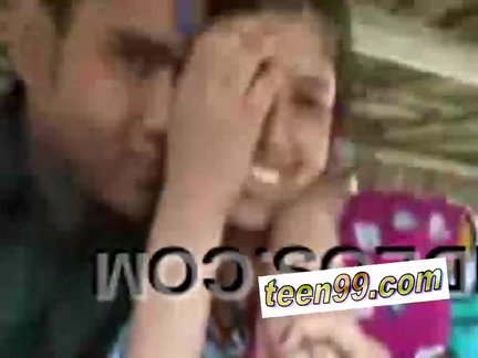 indian village woman kissing boyfriend in outdoor scandal – teen99*com – indian chudai