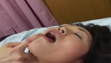 【無修正】ぶっかけセックスを堪能する淫乱熟女
