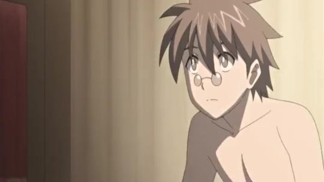 巨乳エロお姉さんがメガネ男のチ○コの上で激しい騎乗位セックス